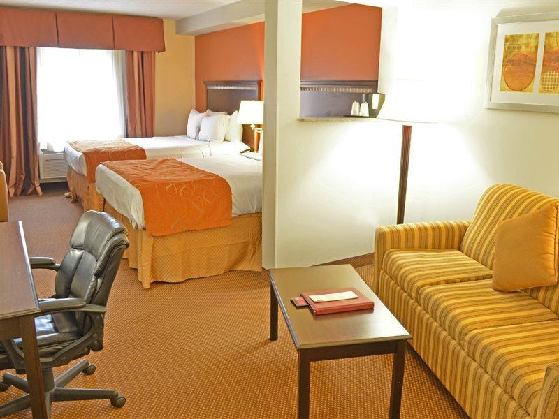 Comfort Suites Atlanta Airport Forest Park Exterior photo