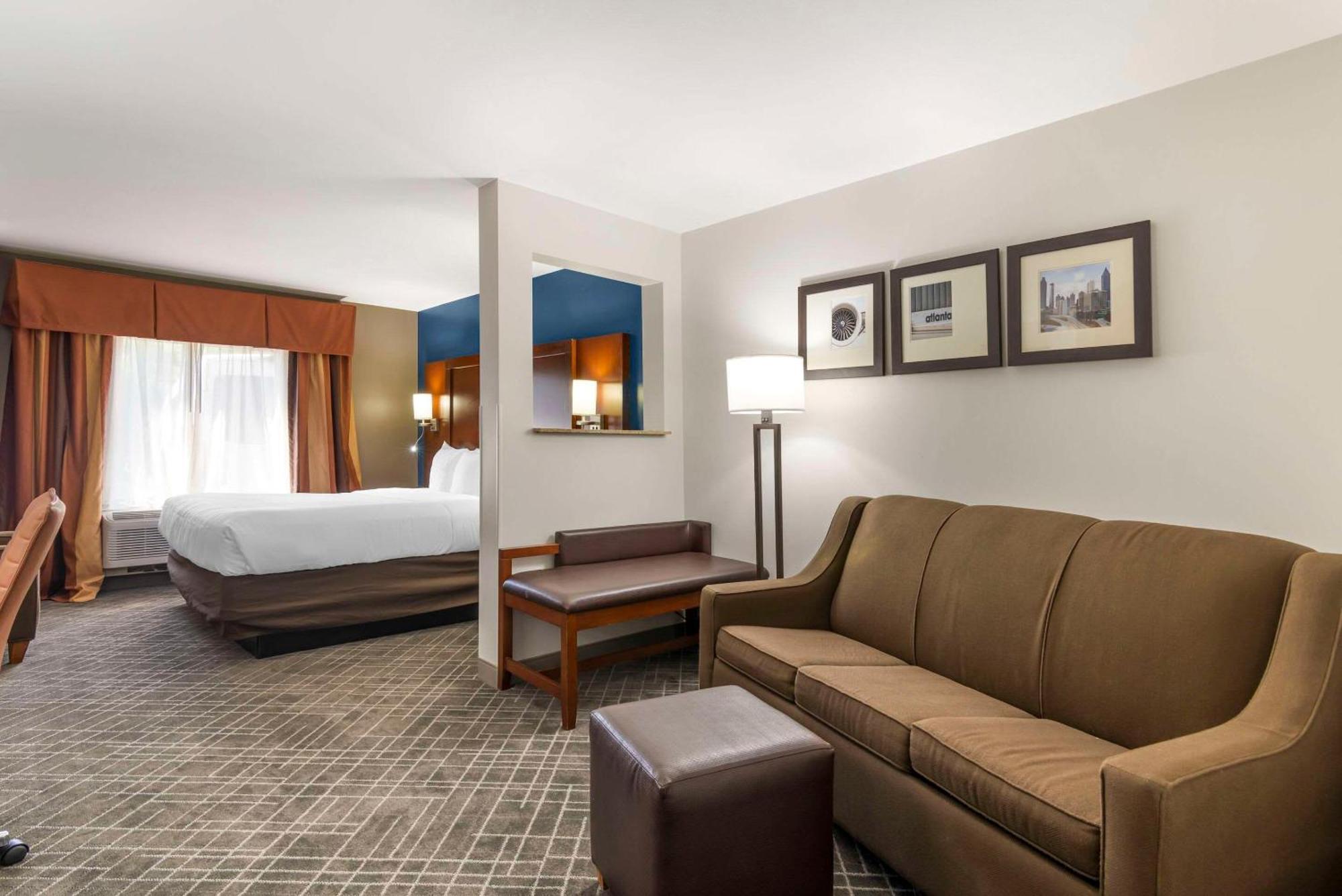 Comfort Suites Atlanta Airport Forest Park Exterior photo
